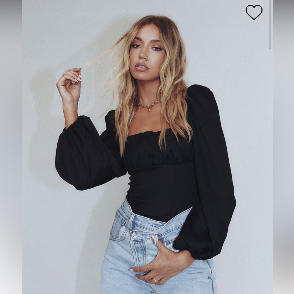 Princess Polly bodysuit puffy sleeves